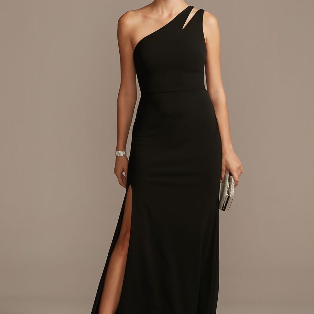 [NEW] Cutout One-Shoulder Crepe Gown with Skirt Slit: Stunning Elegance